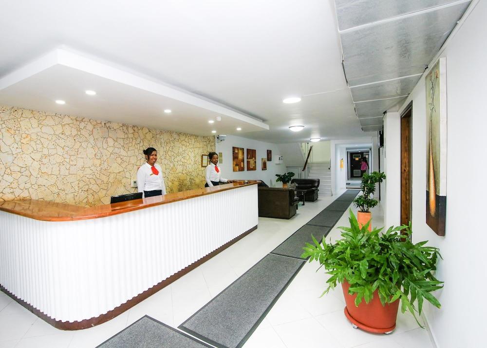 Hotel Portobelo Convention Center San Andres  Exterior photo