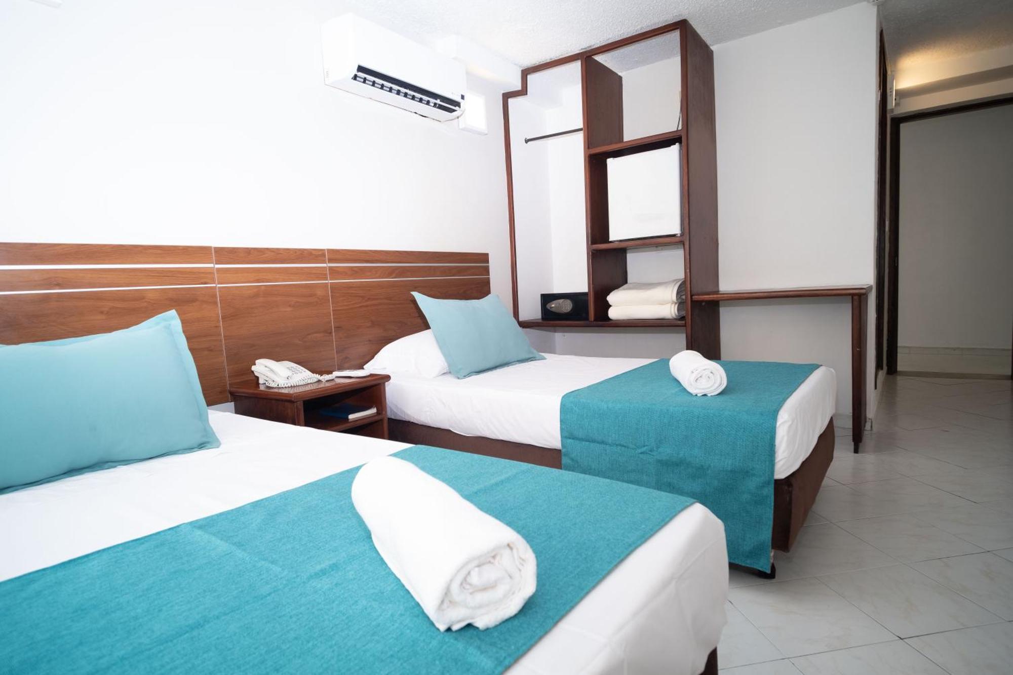 Hotel Portobelo Convention Center San Andres  Exterior photo